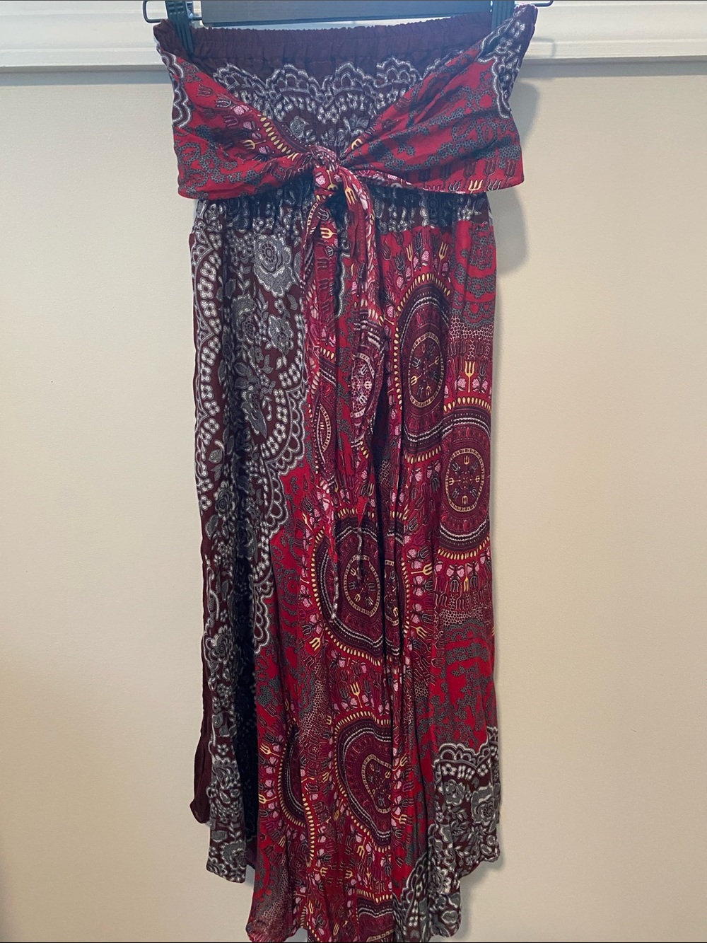NWOT BOHEMIAN Tie-Waist Skirt.SMOCKED WAIST